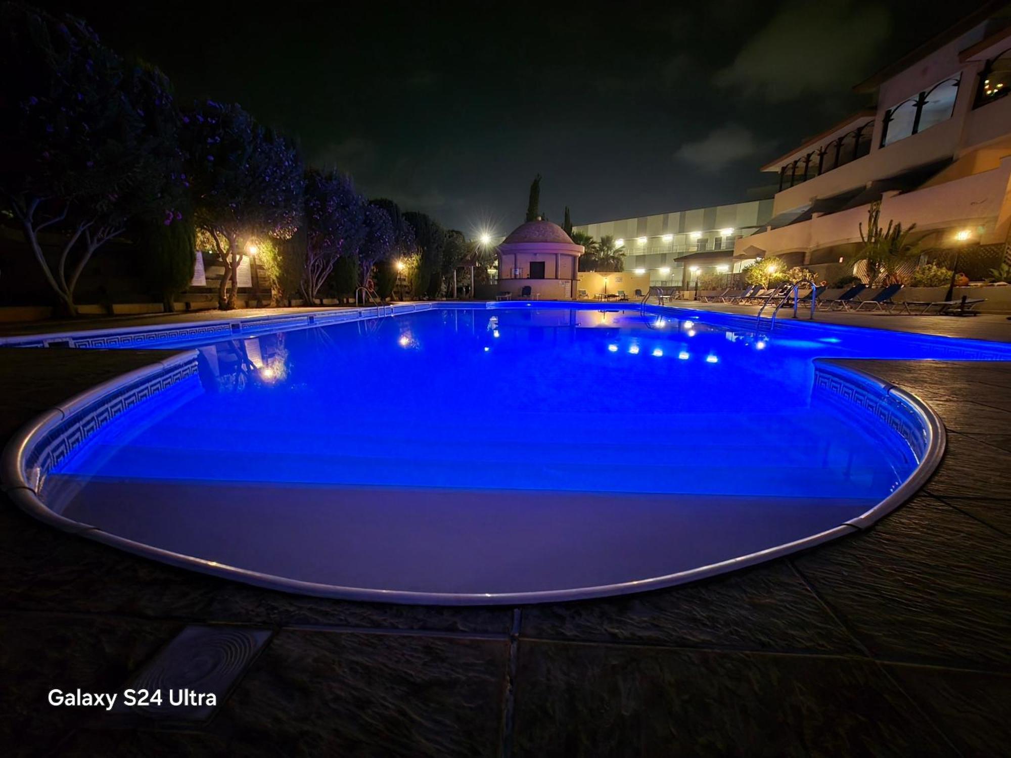 Queen Anna'S Dream 1 Bedroom Apartment Paphos Eksteriør billede